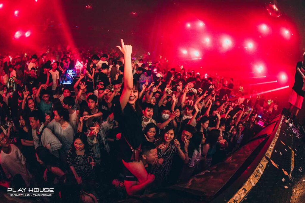 Insider's look: China's beste top 10 Chinese nachtclubs (2025) 12 top 10 beste nachtclubs in China Club China Playhouse Mashupjack Movingjack • top 10 beste nachtclubs in China