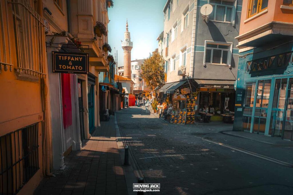Hoe 3 dagen in Istanbul door te brengen: top 10 dingen om te doen 22 Hoe 3 dagen in Istanbul door te brengen Balat istanbul kleurrijke huizen van istanbul buurt architectuur turkiye turkije oude huizen copyright moving jack. Com 12 • hoe breng je 3 dagen door in istanbul