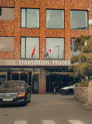 Reisroute Itaewon 2025: de beste eetgelegenheden, drankjes en uitgaansgelegenheden 21 Itaewon Buitenkant van hotel Hamilton