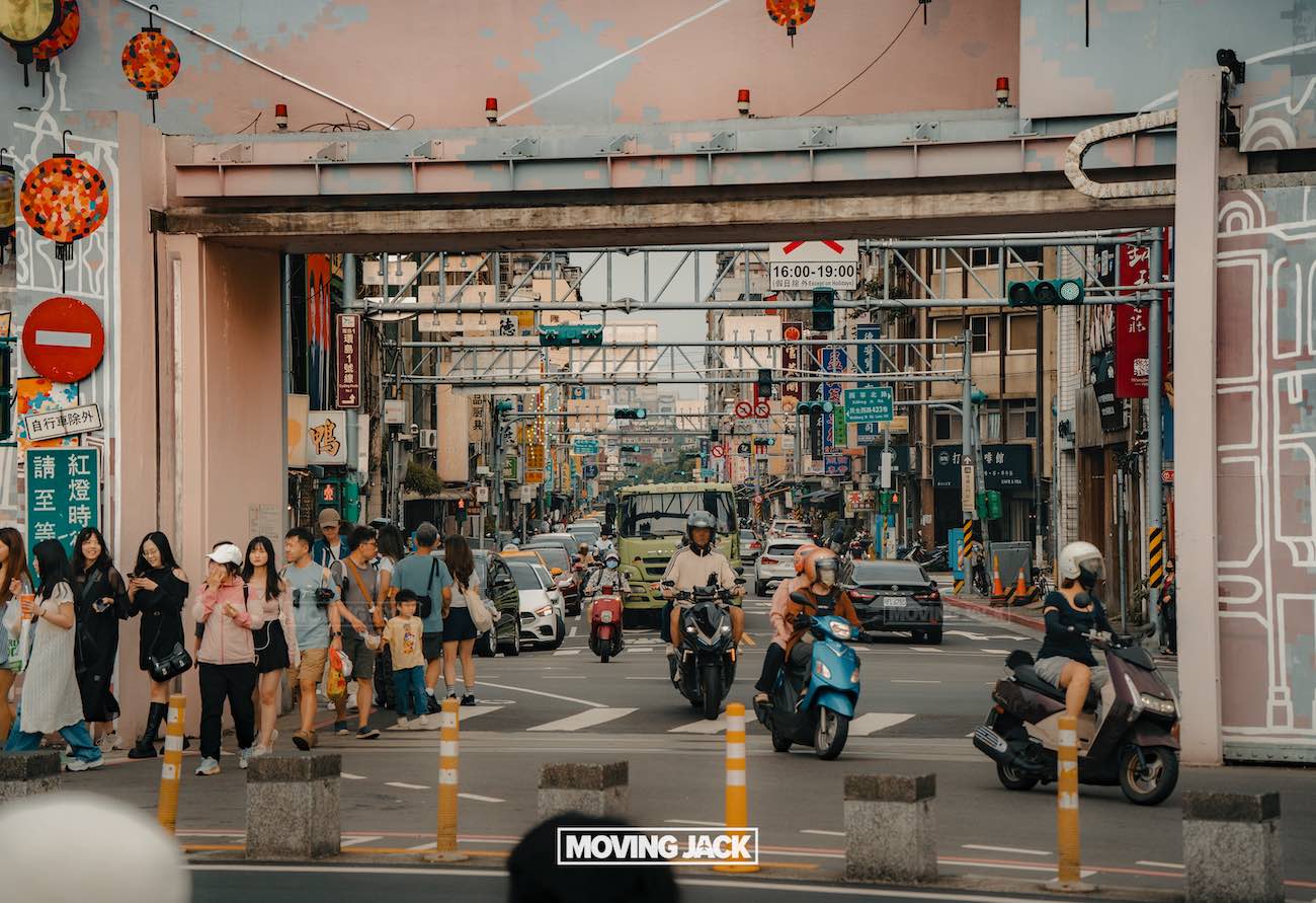 20+ best things to do in taipei (by an expert) 15 things to do in taipei Busy urban street scene with pedestrians crossing, people on scooters, and cars in traffic—a glimpse of the best things to do in taipei. Chinese street signs, lanterns overhead, and vibrant buildings add to the lively, bustling atmosphere. -copyright-moving-jack. Com