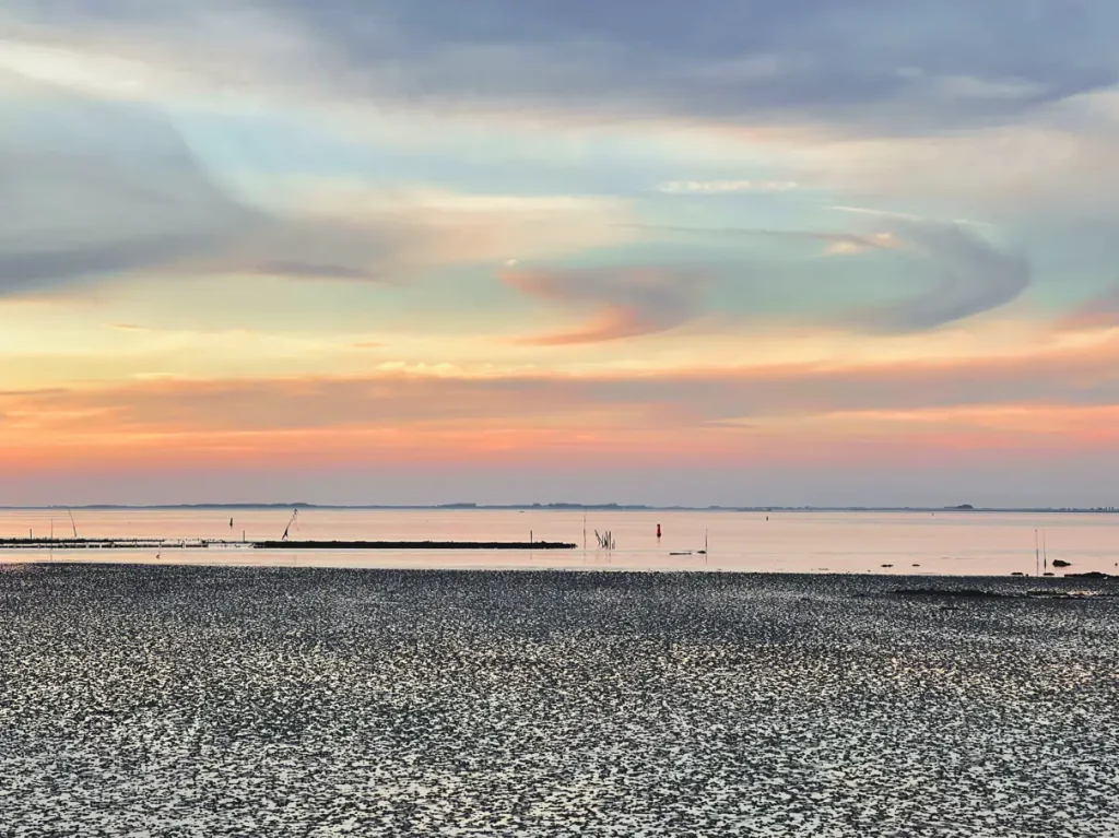 20 foto's: prachtige luchten in nederland (zeeland) 7 prachtige luchten in nederland Hemel zeeland nederland paars blauw prachtig 12 movingjack • prachtige luchten in nederland
